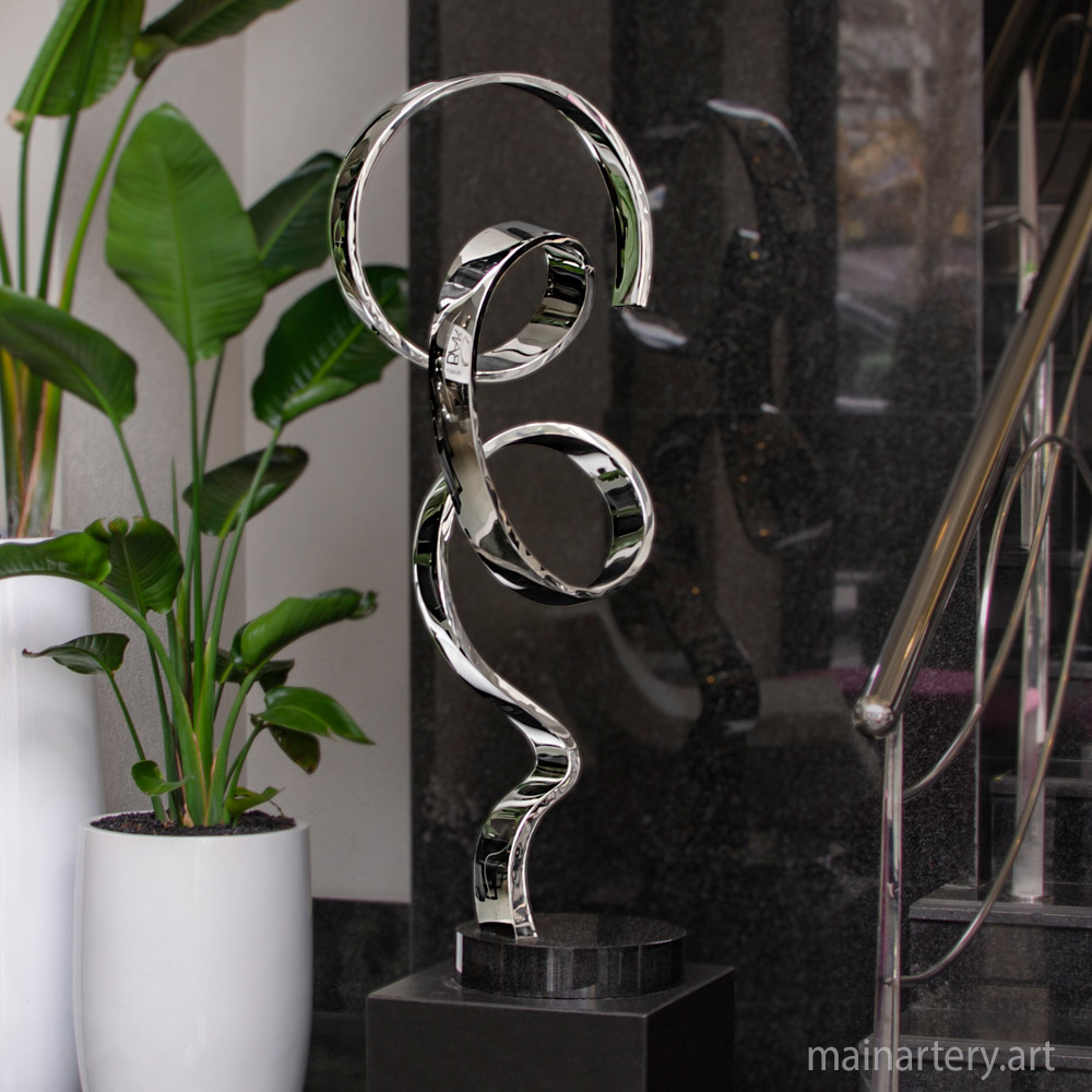 Cover: Ribbon – Small Sculpture