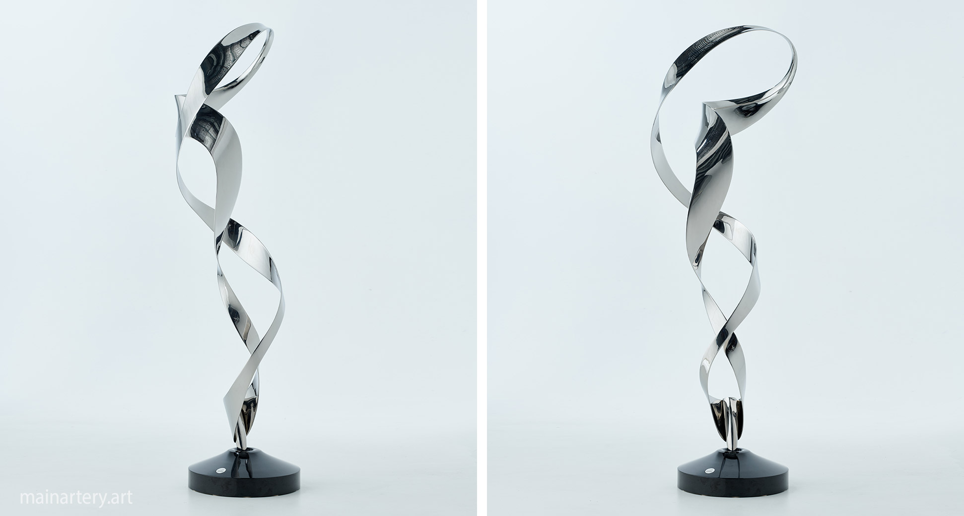 large mirror polished algorithmic totem sculpture image