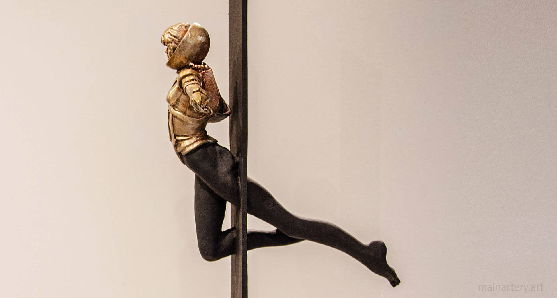 Flight Sculpture, image 11, emphasizing the artistic representation of flight