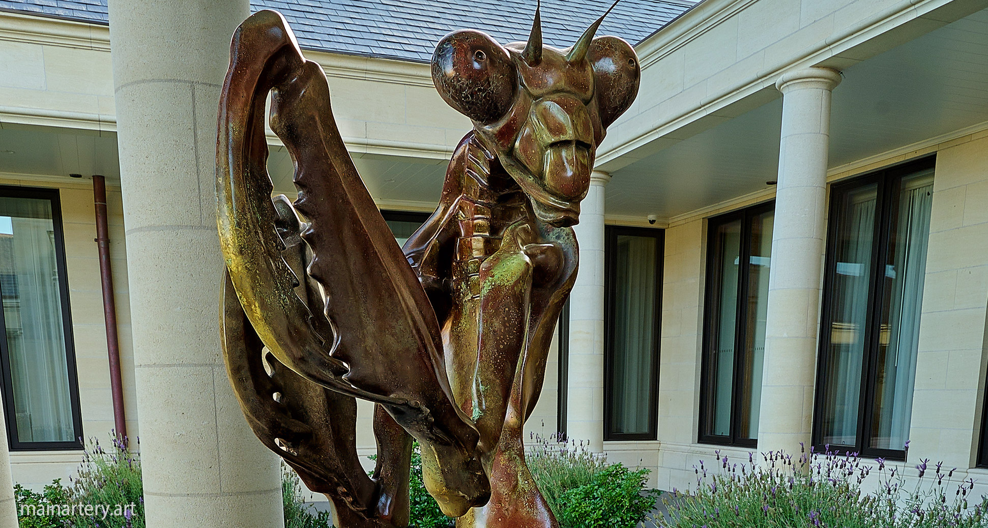 huge patina surreal outdoor praying mantis art image