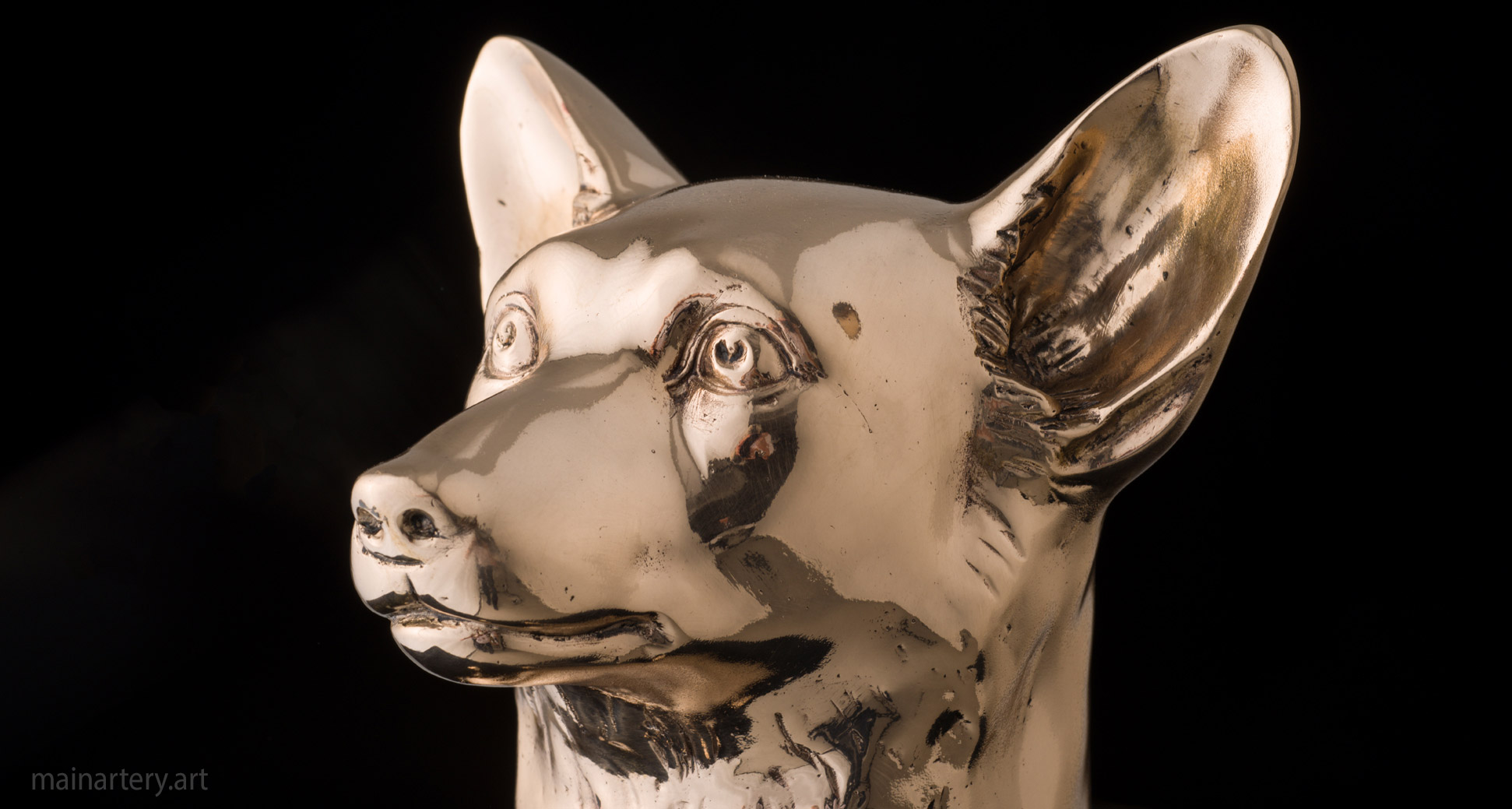 small polished bronze contemporary commemorative art image