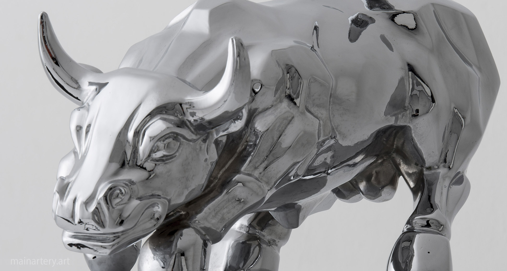 small stainless steel interior sculpture image