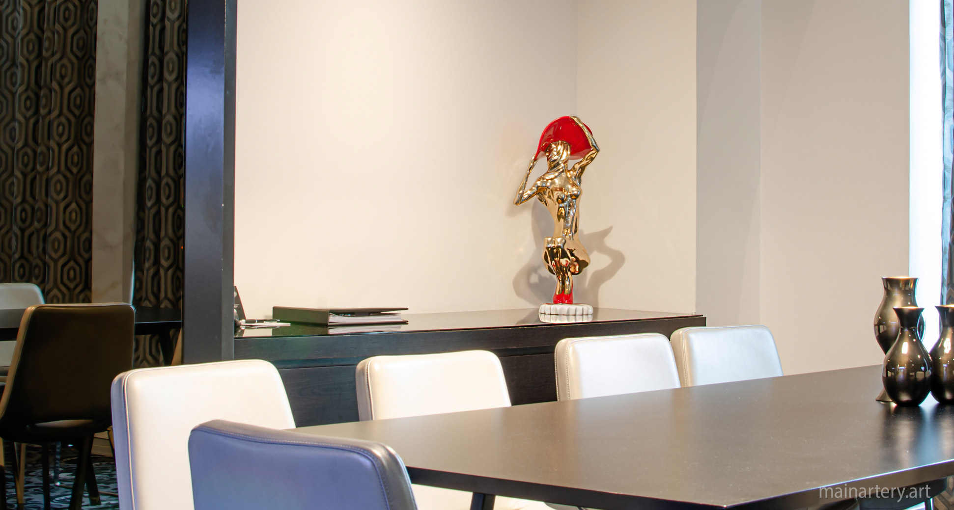 modern apartment nude sculpture image