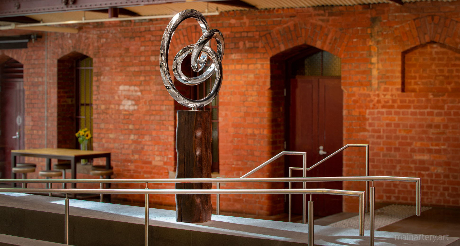 interior polished organic double tied sculpture mainartery image