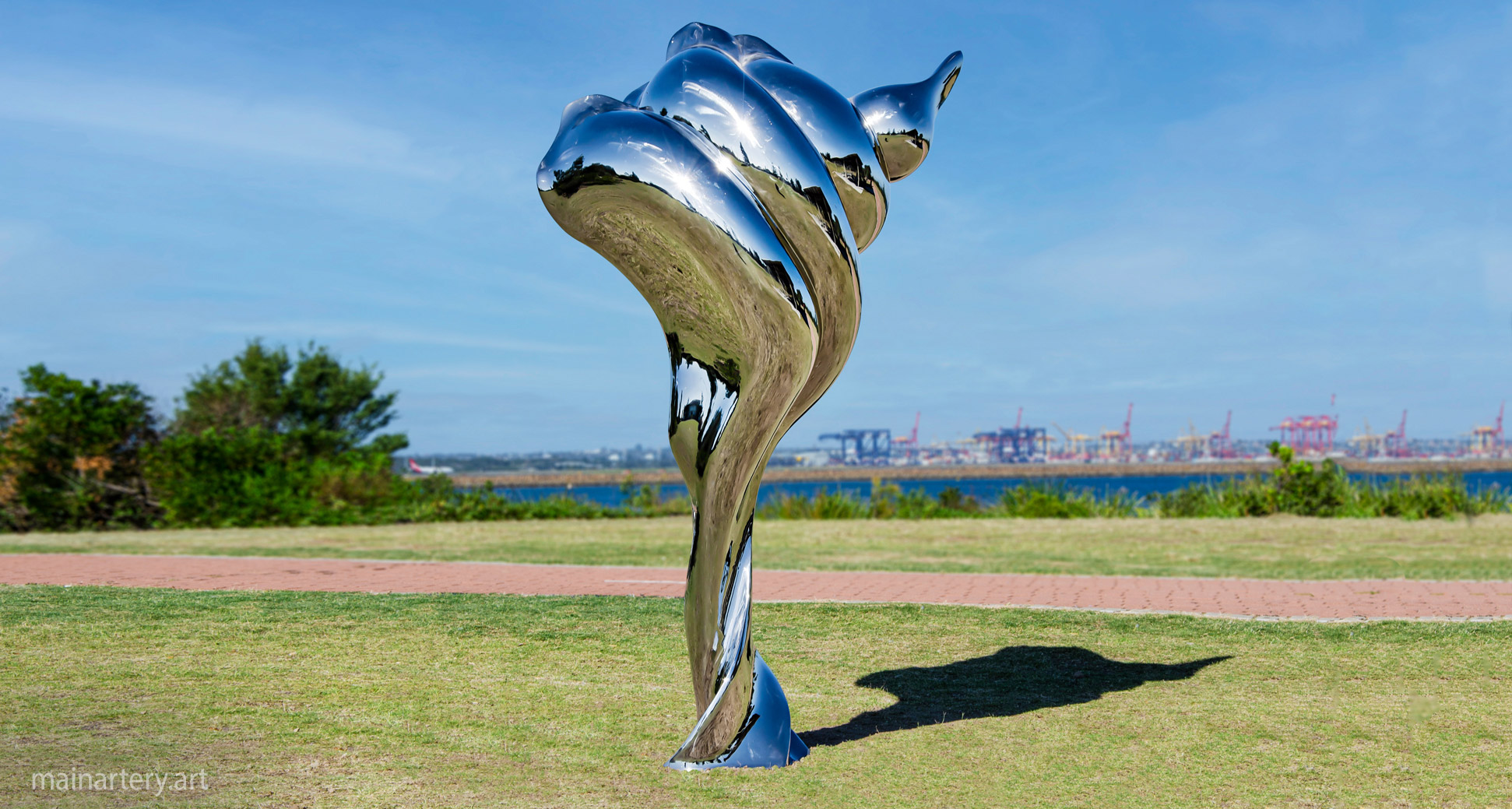 freestanding stainless abstract shell public sculpture image