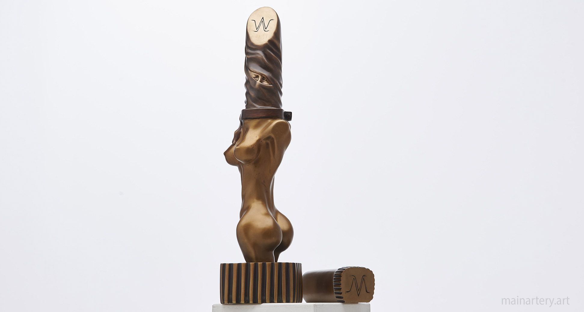 interior bronze figurative lipstick sculpture image