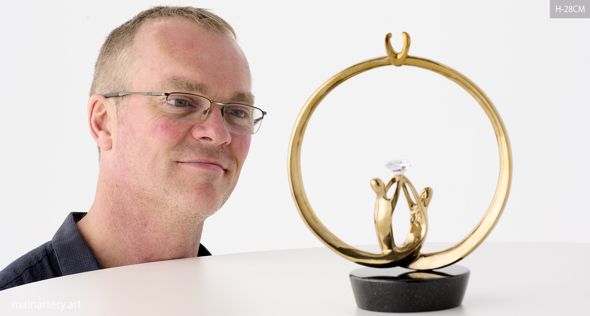 small mirror polished figurative sculpture todd stuart image