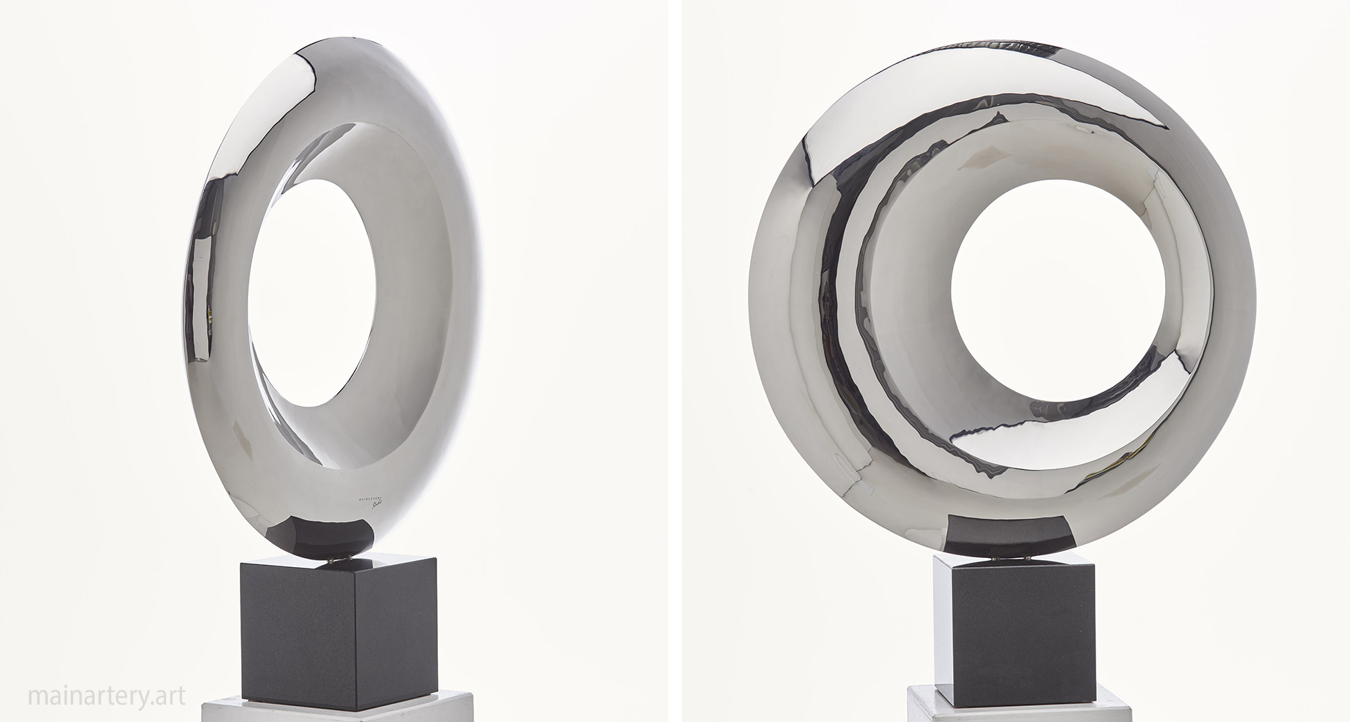 stainless abstract outdoor luna sculpture image