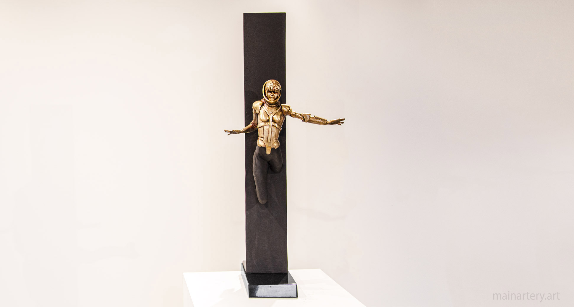 Flight Sculpture, image 6, presenting a flowing and dynamic perspective