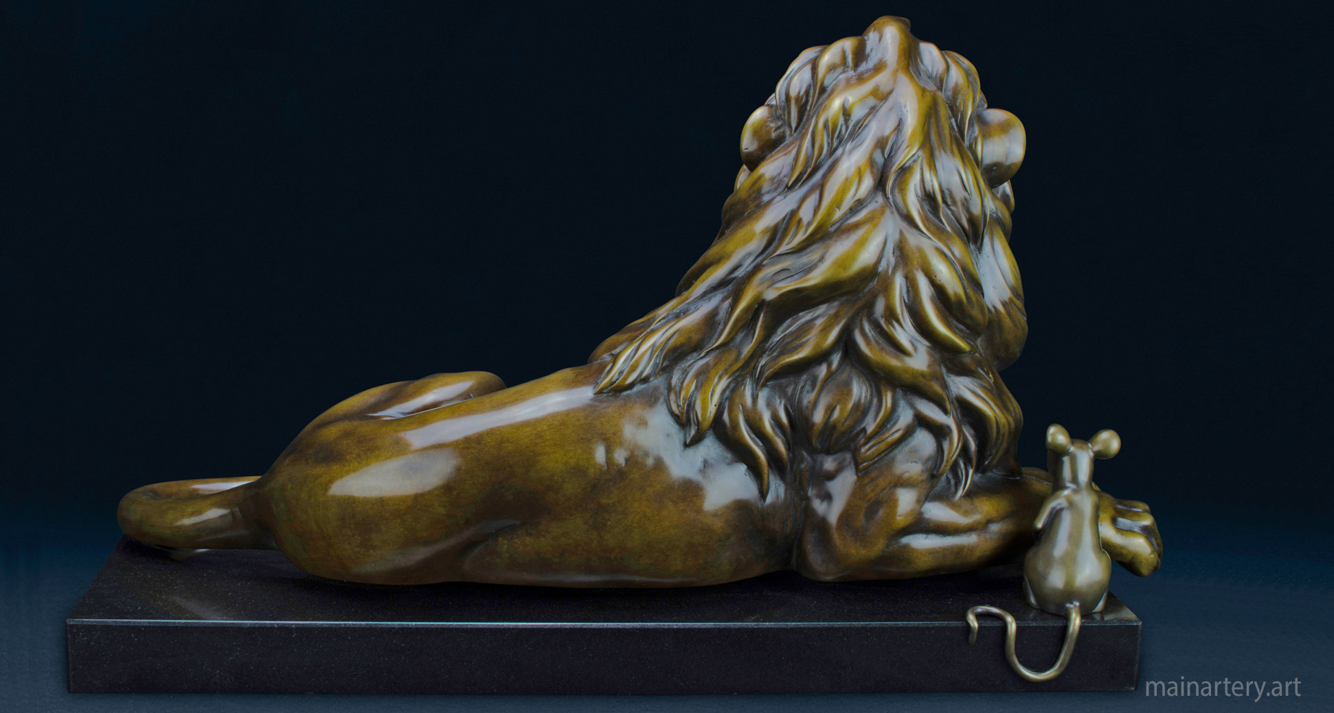 freestanding patina lion outdoor sculpture image
