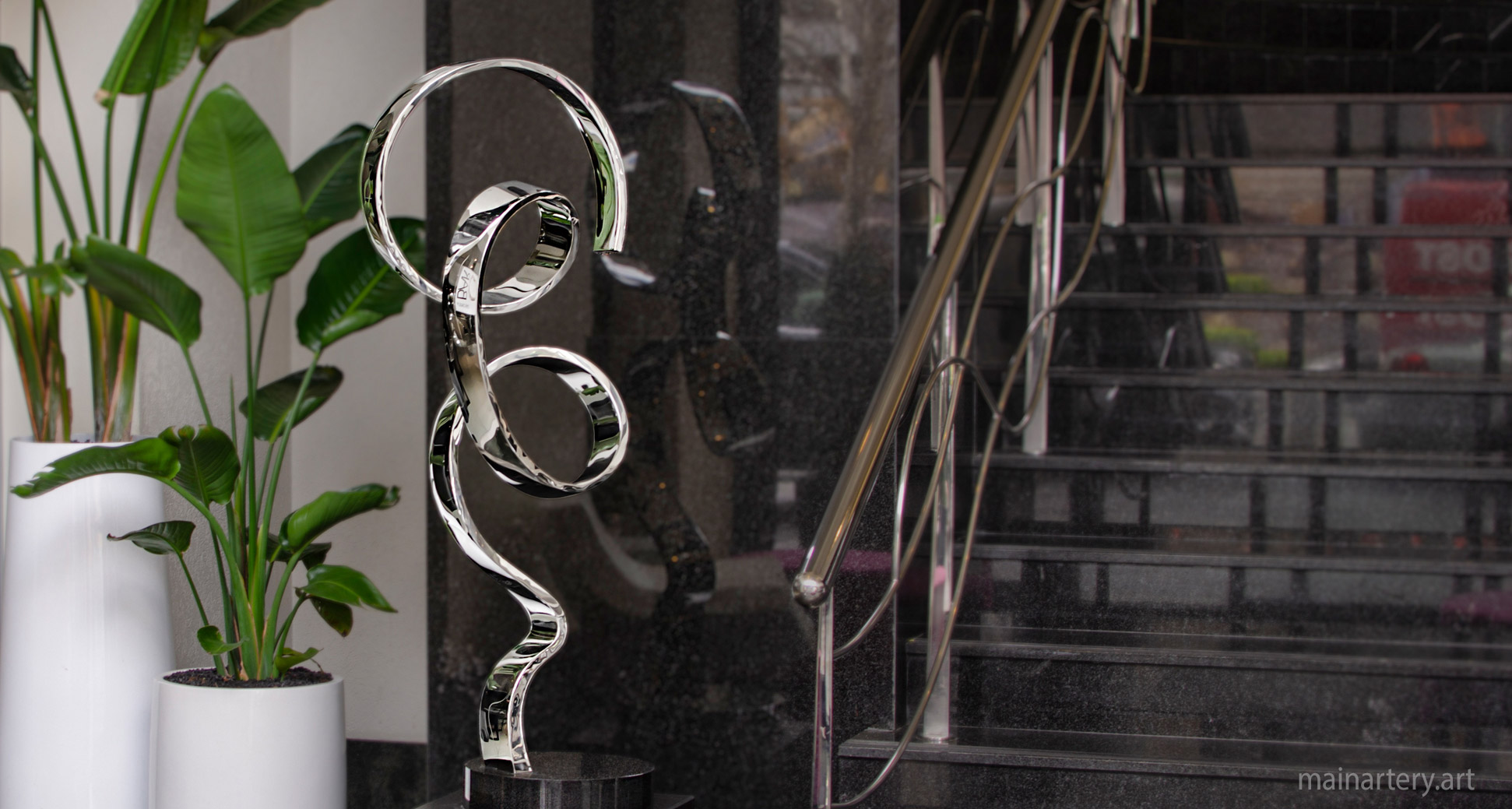 medium polished ribbon contemporary sculpture image