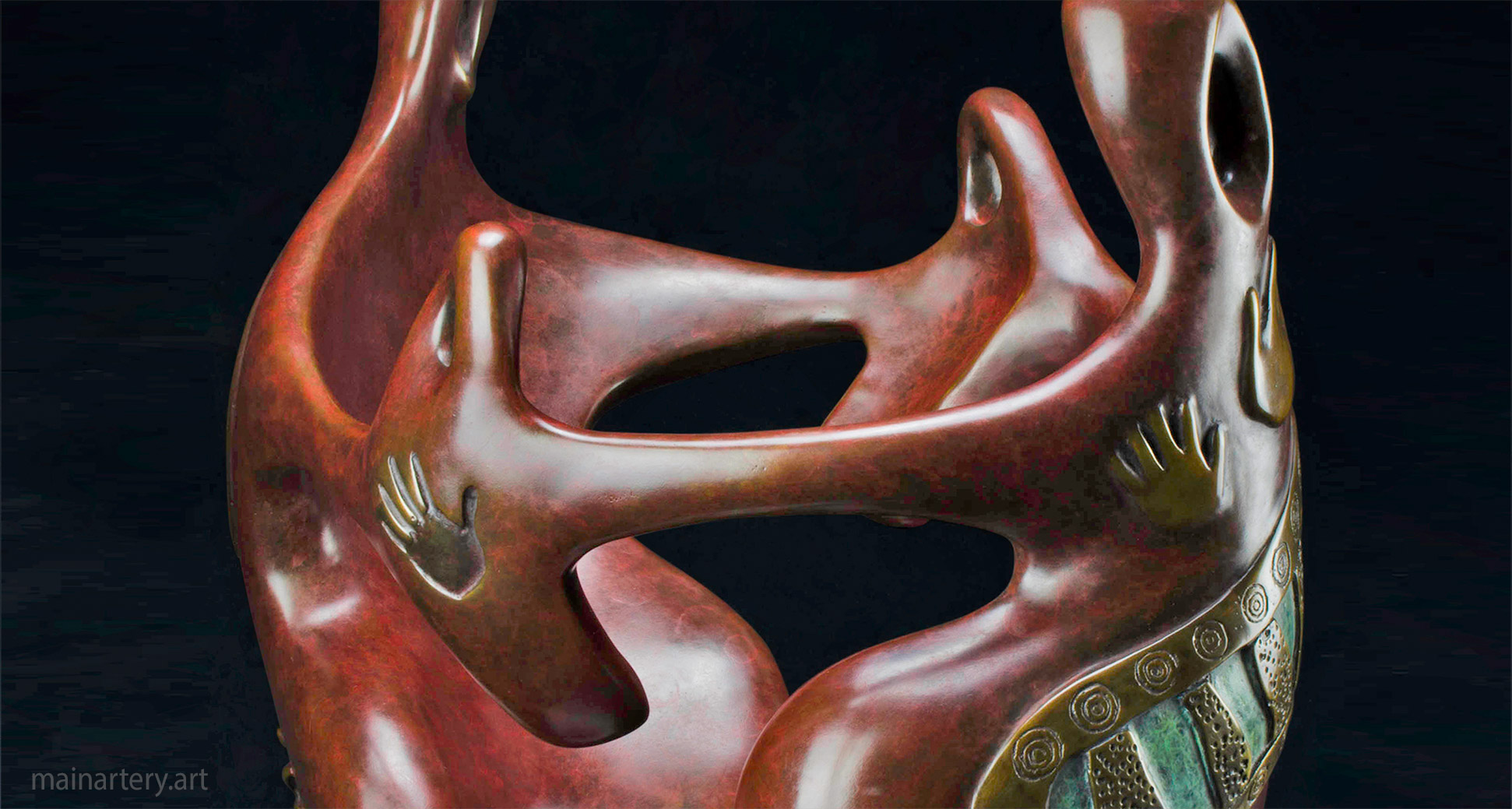 small interior sculpture aboriginal figurative image