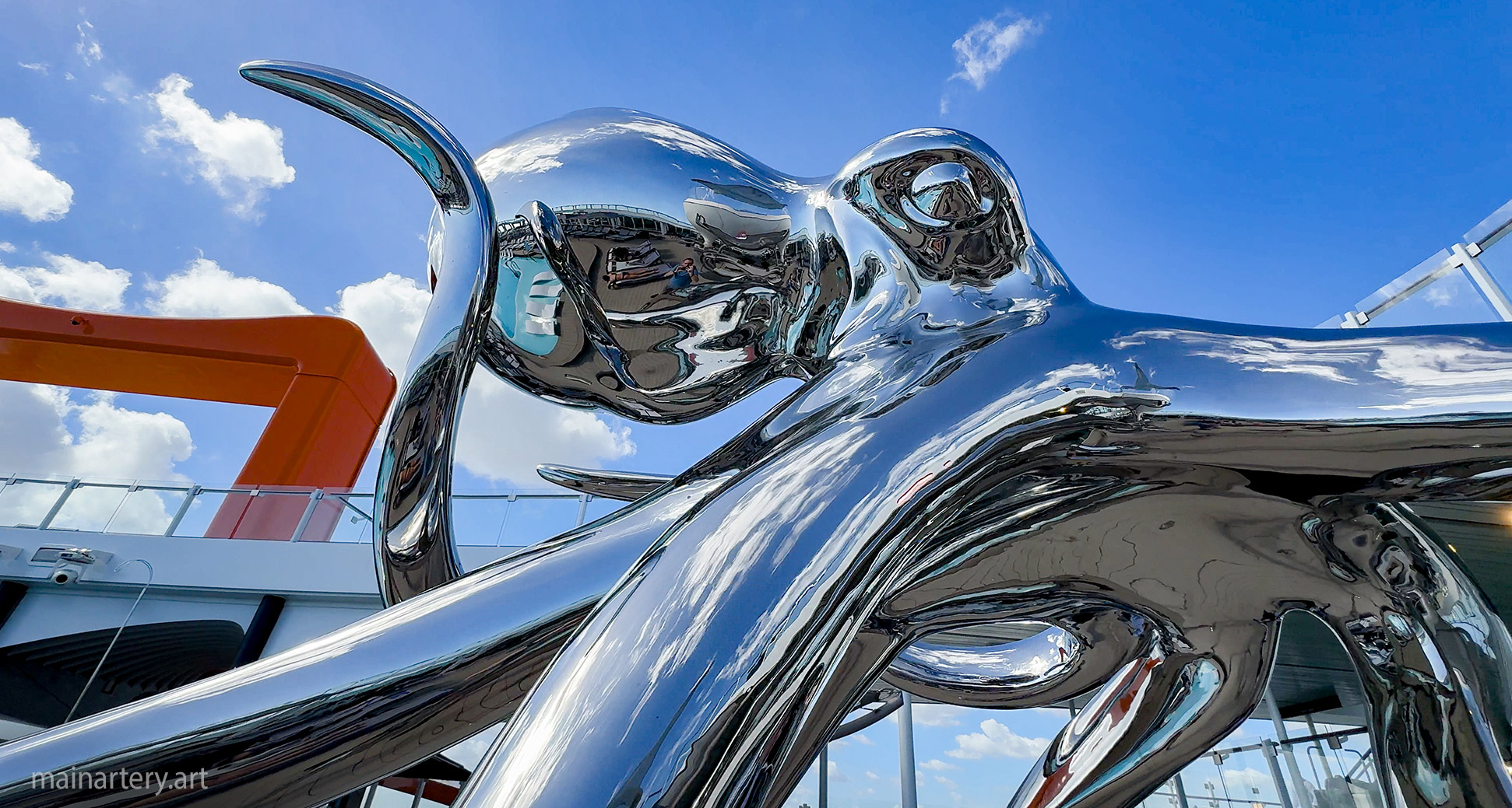 chrome metalic octopus celebrity ascent octopus sculpture image