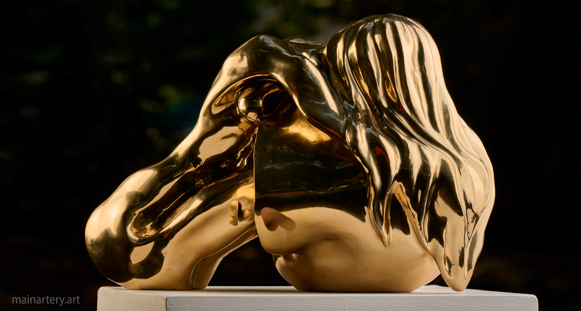 small bronze contemporary nude artwork image